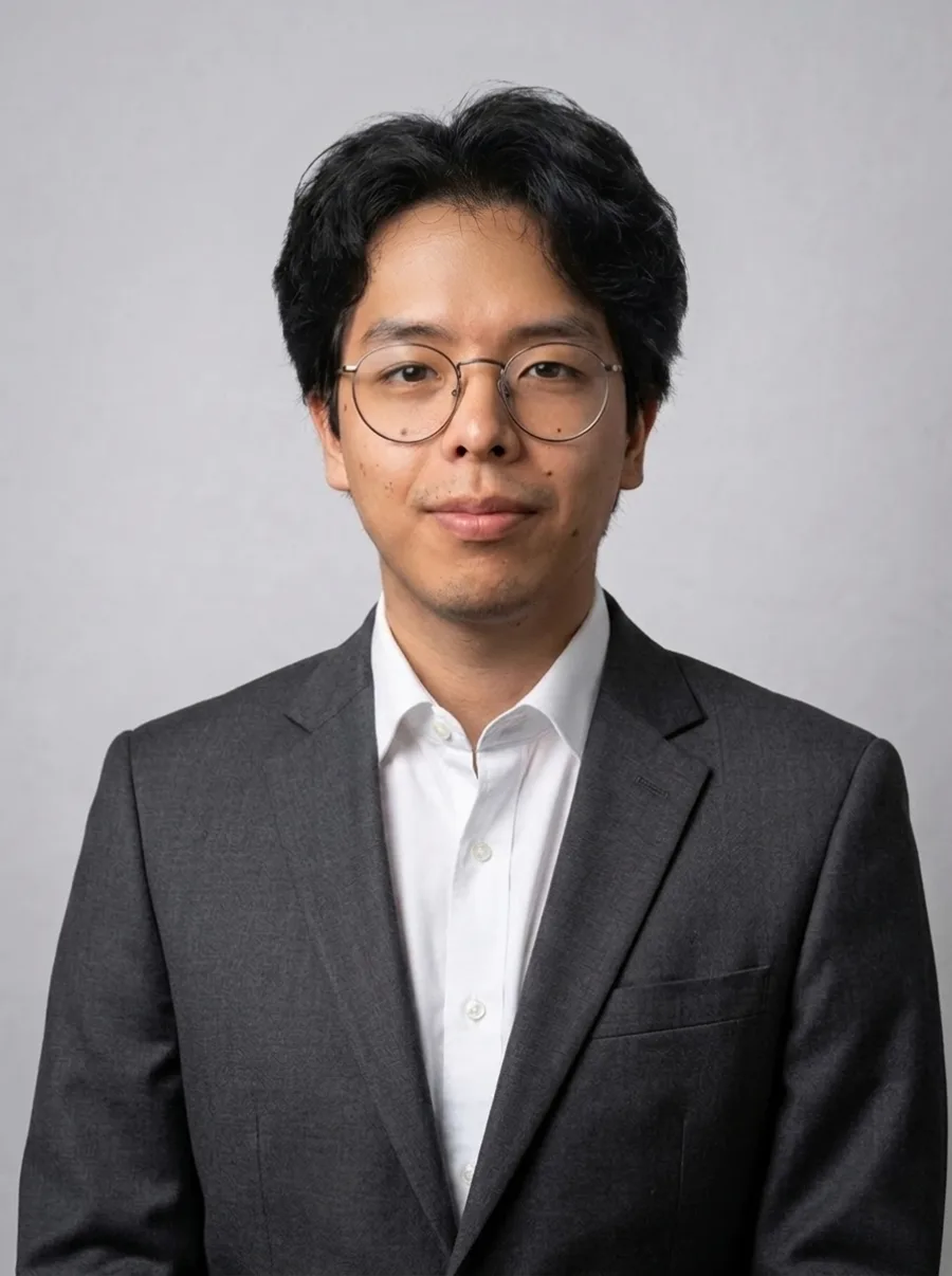 photo: my LinkedIn headshot